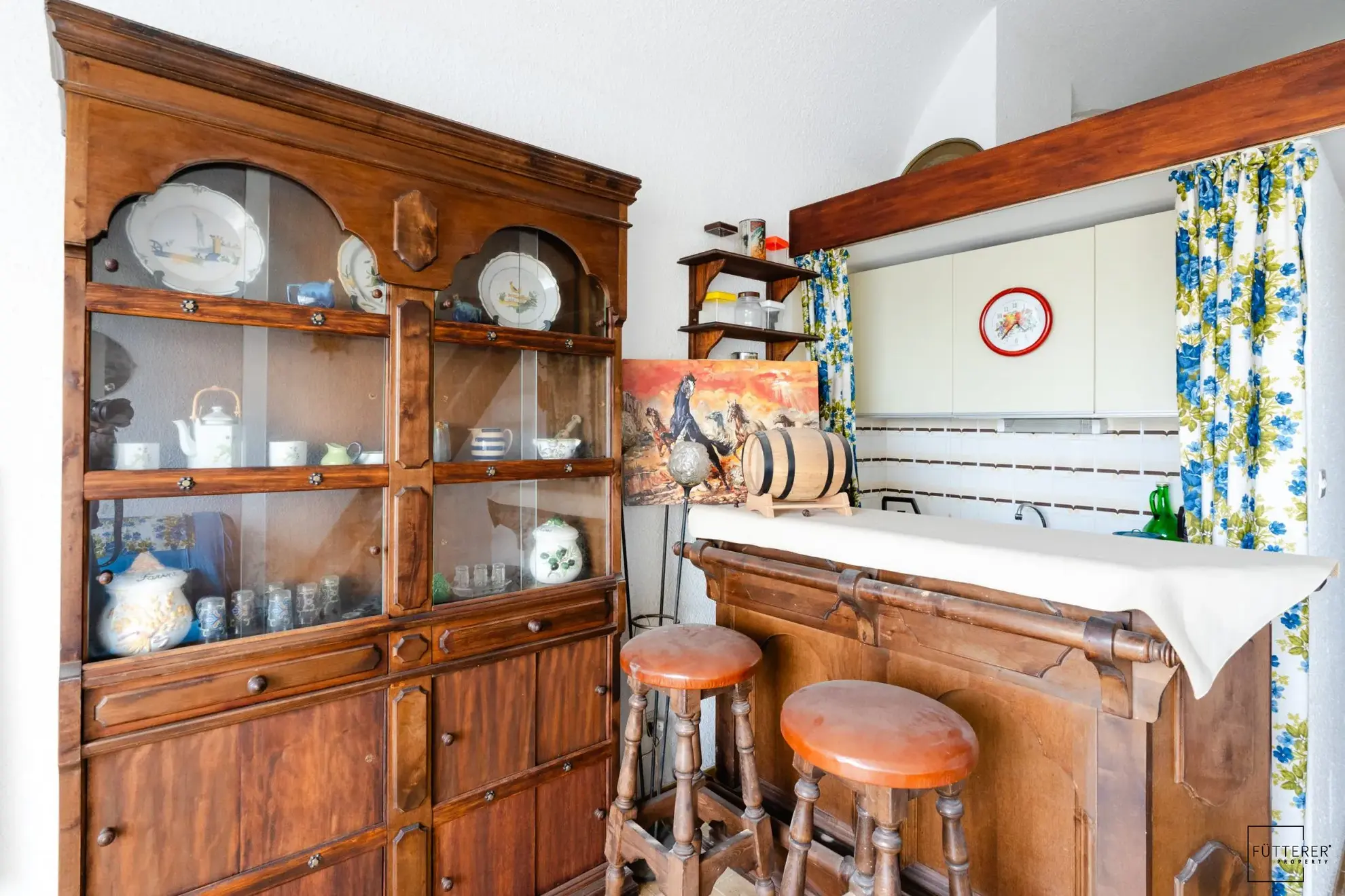 Appartement studio avec mezzanine à vendre à Gruissan, vue port, piscine, parking 