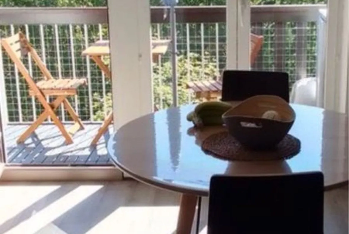 Appartement T2 à Puy Saint Vincent 1600 avec terrasse ensoleillée et vue panoramique 