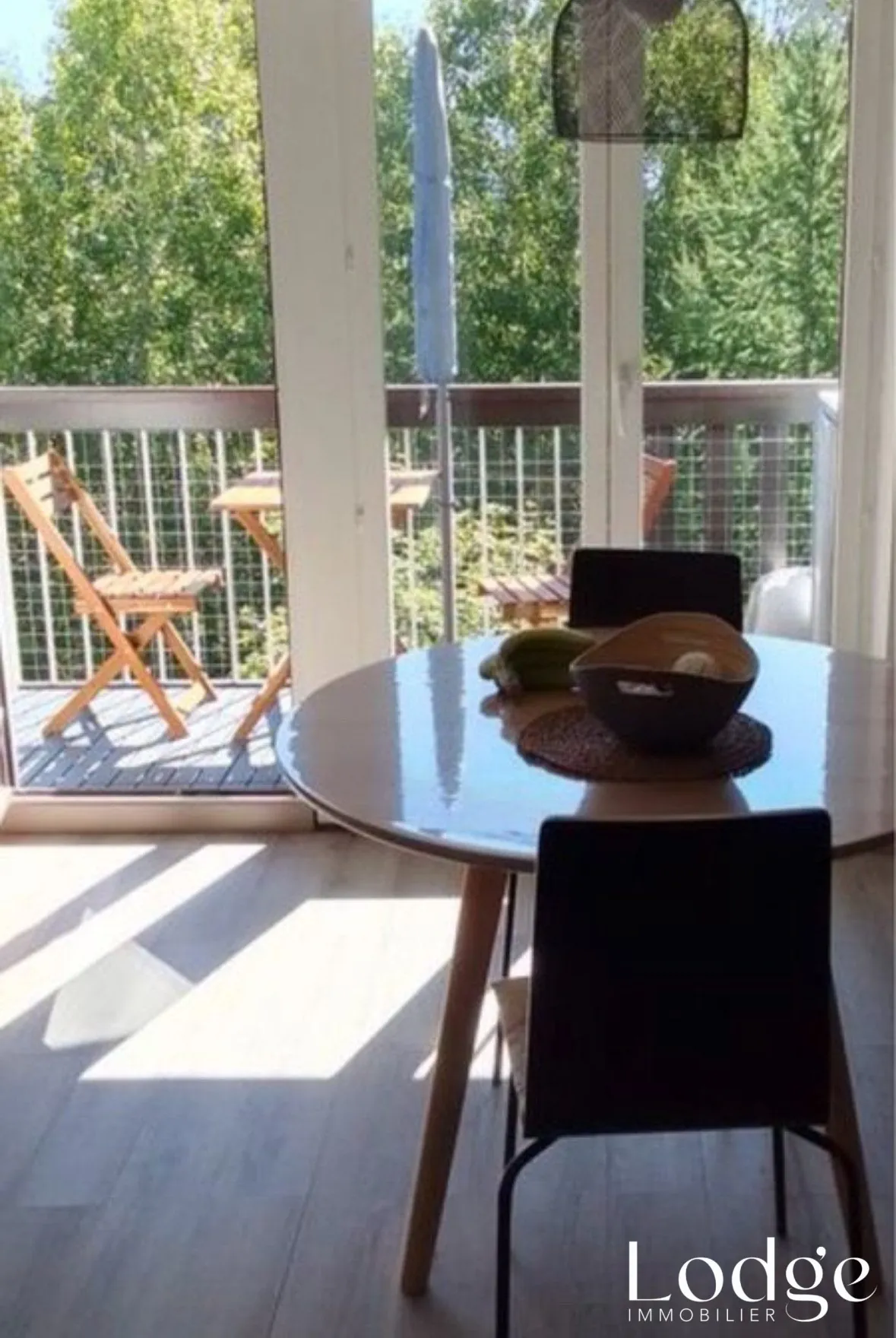 Appartement T2 à Puy Saint Vincent 1600 avec terrasse ensoleillée et vue panoramique 
