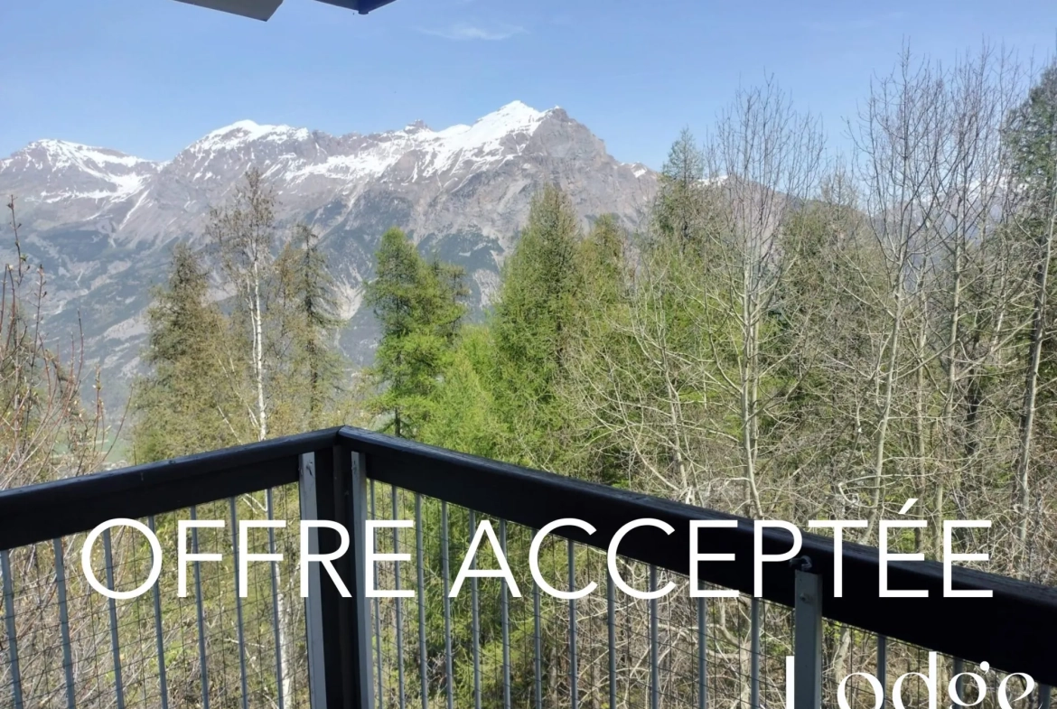 Appartement T2 à Puy Saint Vincent 1600 avec terrasse ensoleillée et vue panoramique 
