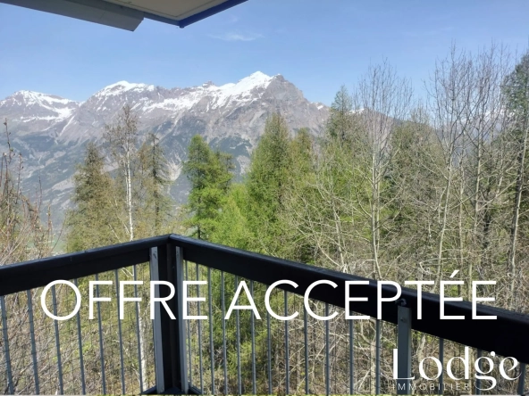 Appartement T2 à Puy Saint Vincent 1600 avec terrasse ensoleillée et vue panoramique