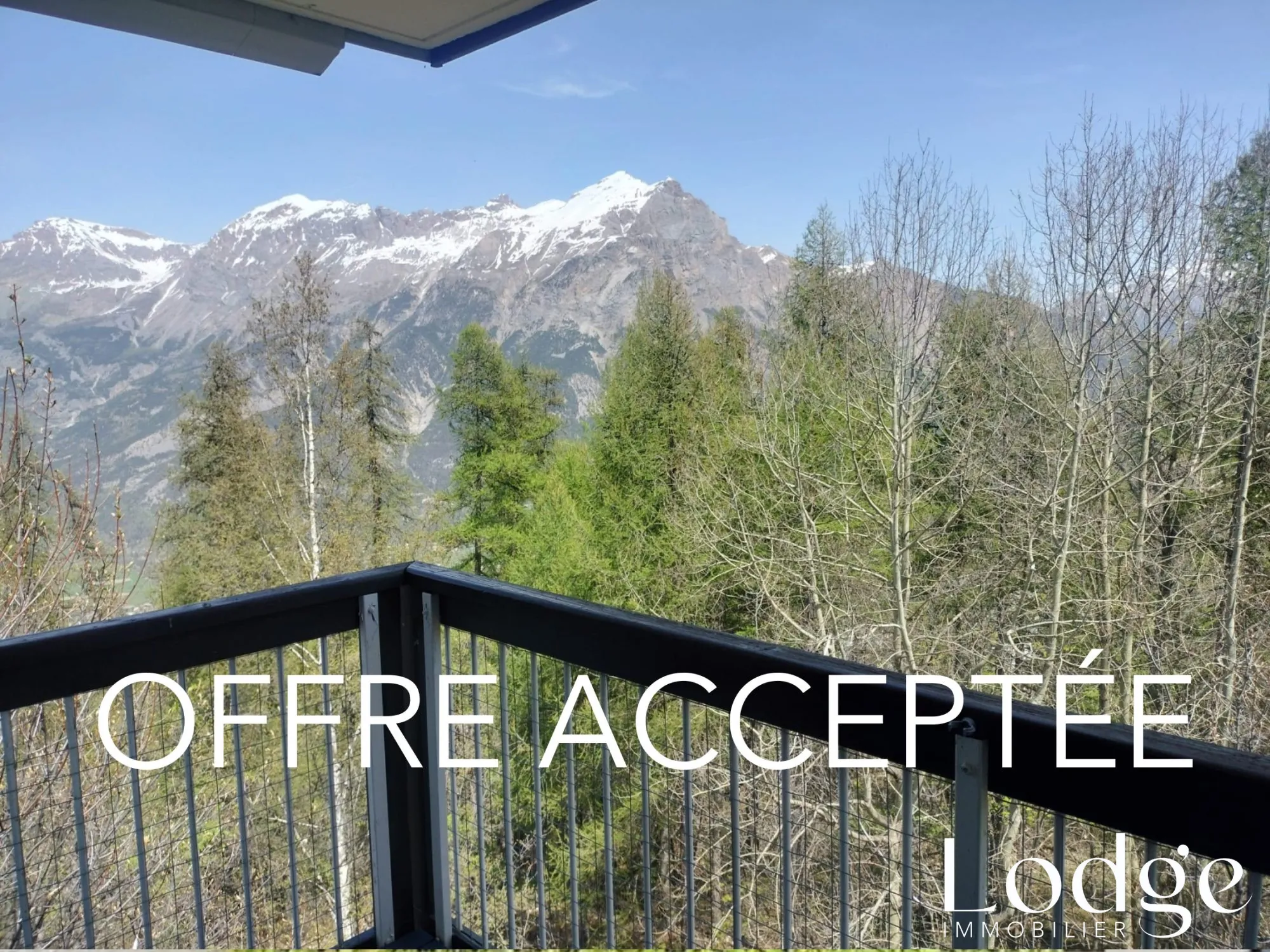 Appartement T2 à Puy Saint Vincent 1600 avec terrasse ensoleillée et vue panoramique 