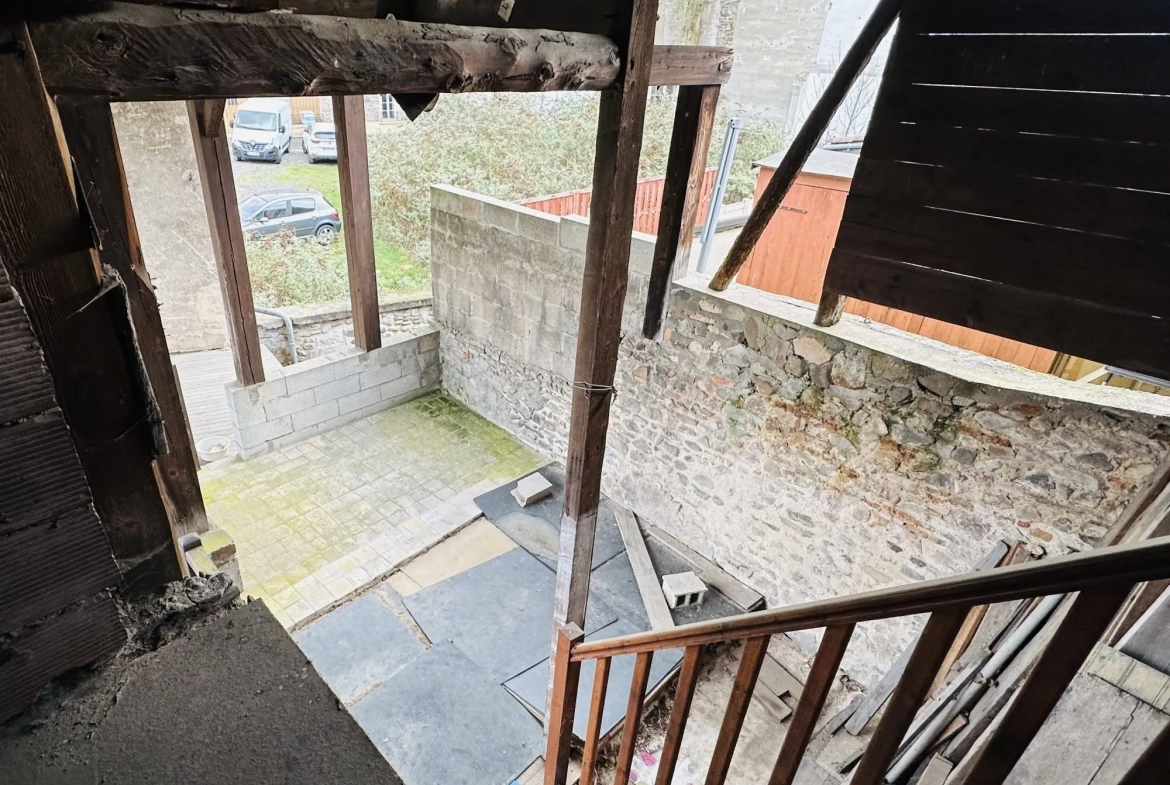 Maison de village rénovée à Beaujeu avec terrasse et garage - Opportunité à saisir 