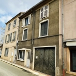 Maison de village rénovée à Beaujeu avec terrasse et garage - Opportunité à saisir