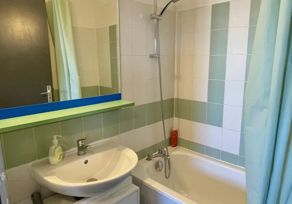 Appartement 2 pièces avec terrasse, piscine et vue sur Canigou à Canet-en-Roussillon 