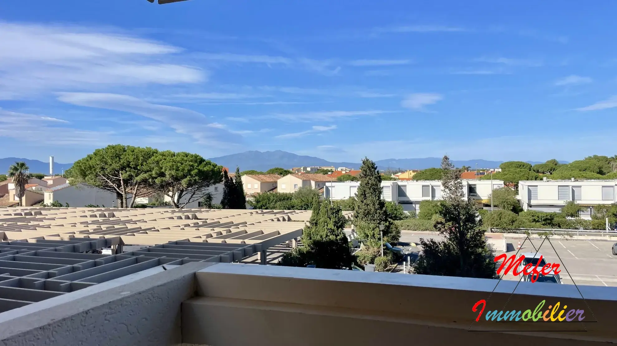 Appartement 2 pièces avec terrasse, piscine et vue sur Canigou à Canet-en-Roussillon 