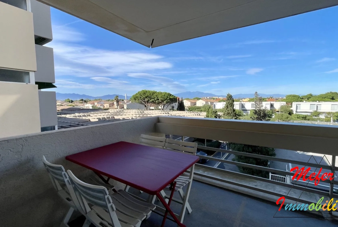 Appartement 2 pièces avec terrasse, piscine et vue sur Canigou à Canet-en-Roussillon 
