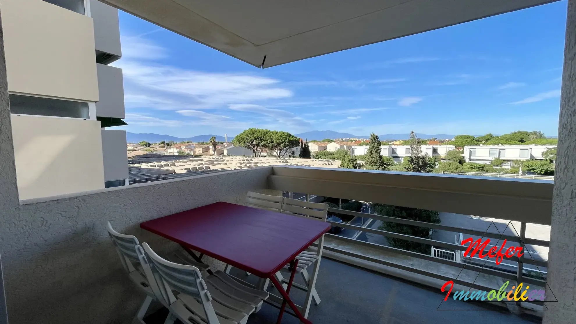 Appartement 2 pièces avec terrasse, piscine et vue sur Canigou à Canet-en-Roussillon 