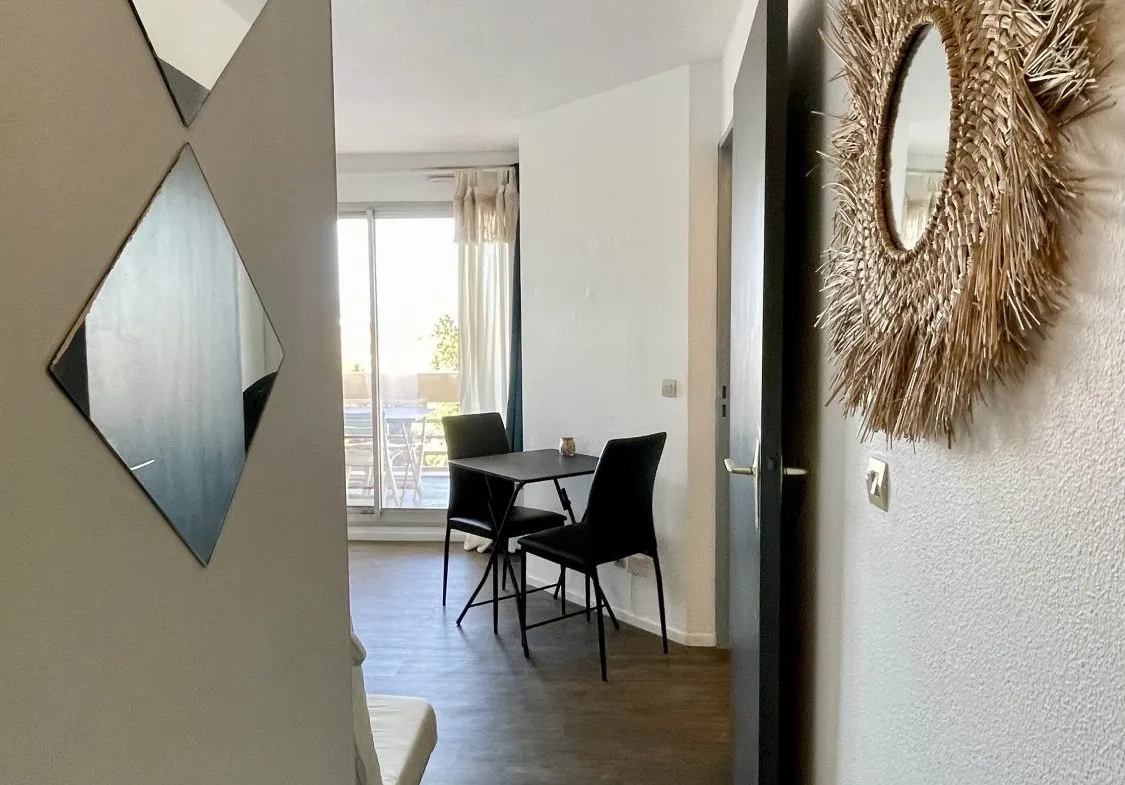 Appartement 2 pièces avec terrasse, piscine et vue sur Canigou à Canet-en-Roussillon 