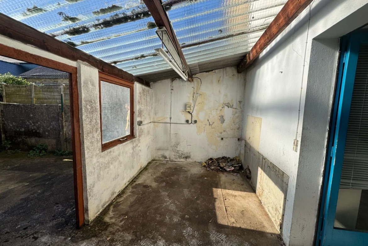 Appartement à rénover avec terrasse à Pluvigner - Idéal investisseurs ou bricoleurs 