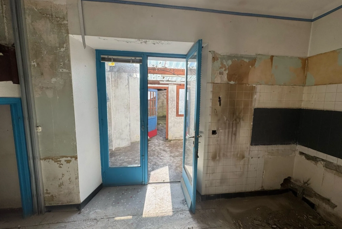 Appartement à rénover avec terrasse à Pluvigner - Idéal investisseurs ou bricoleurs 