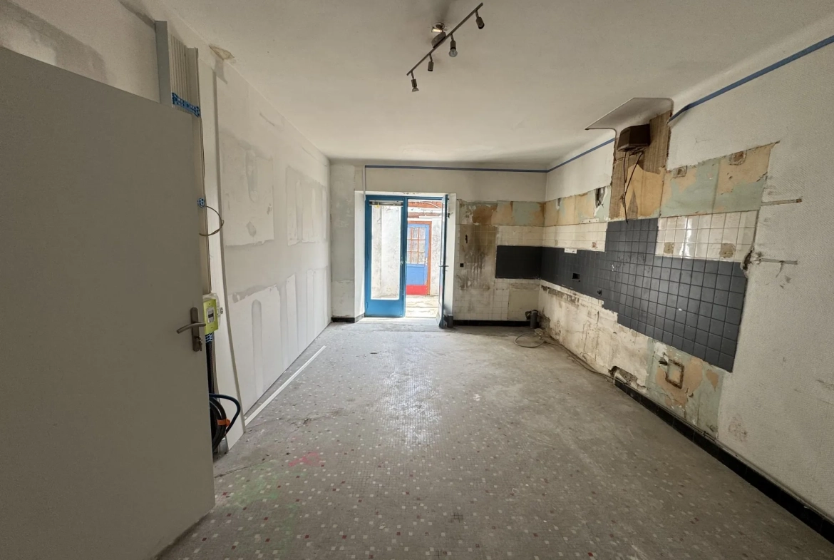 Appartement à rénover avec terrasse à Pluvigner - Idéal investisseurs ou bricoleurs 