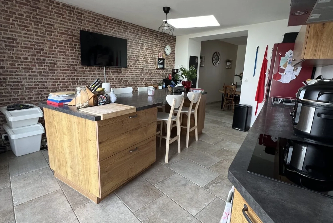 Maison à vendre à Saint-Michel-sur-Ternoise de 140m² avec jardin et cave 