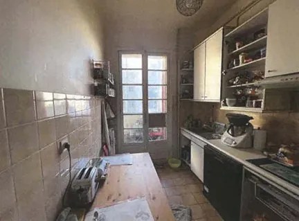 Appartement T3 à Toulon en vente aux enchères à partir de 60 000 € 
