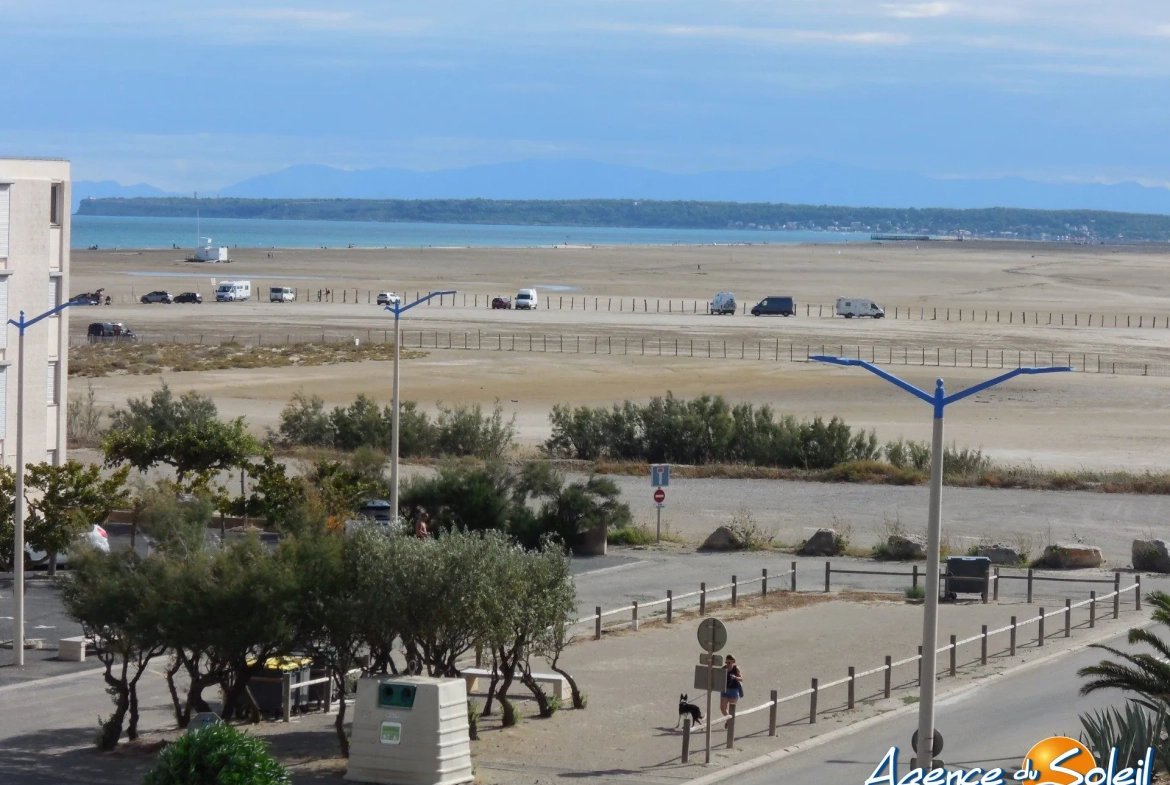Appartement T3 avec piscine et vue mer à Port-la-Nouvelle 
