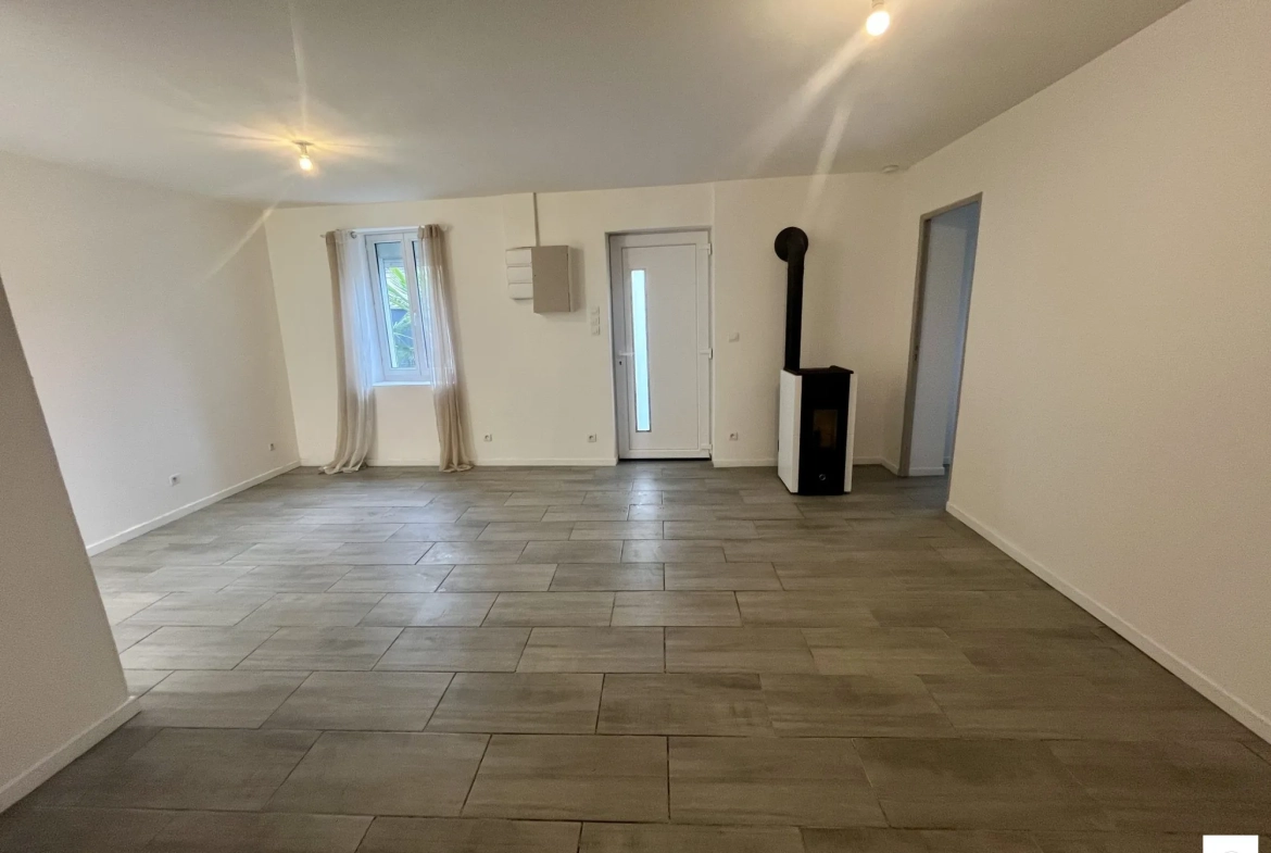 Belle maison de plain-pied à vendre à Bruay-sur-l'Escaut avec jardin et dépendances 
