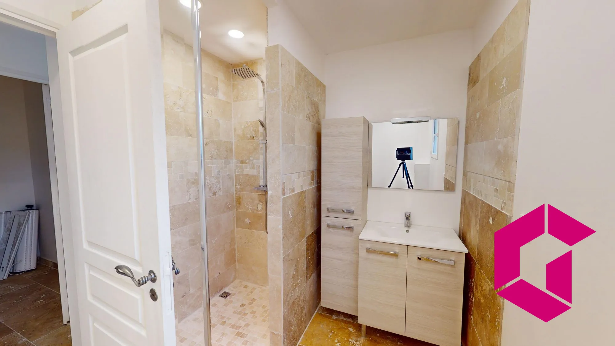 Maison plain-pied récente de 65 m² avec terrain à Craponne-sur-Arzon 
