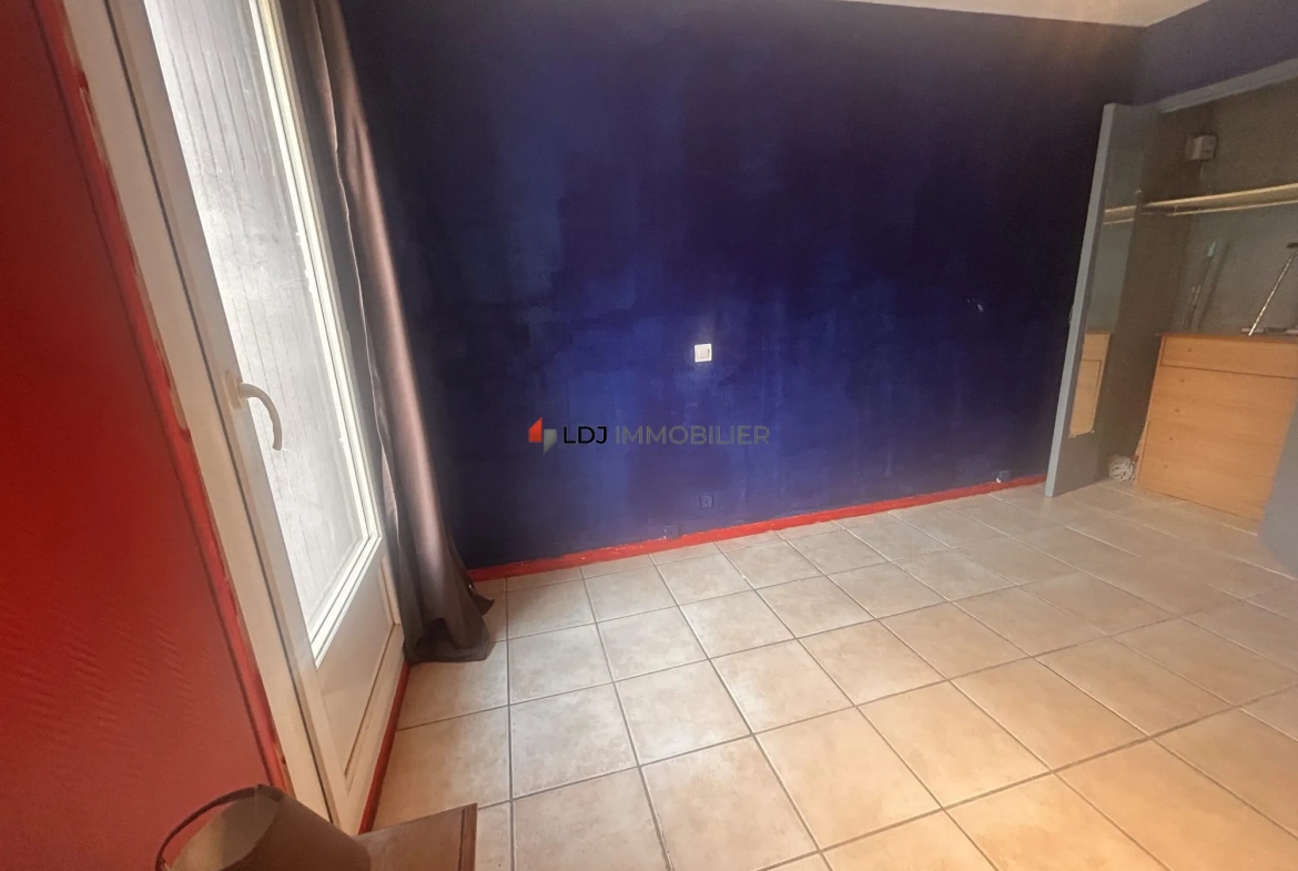 Studio de 22 m² avec balcon à vendre à Amélie-les-Bains-Palalda 