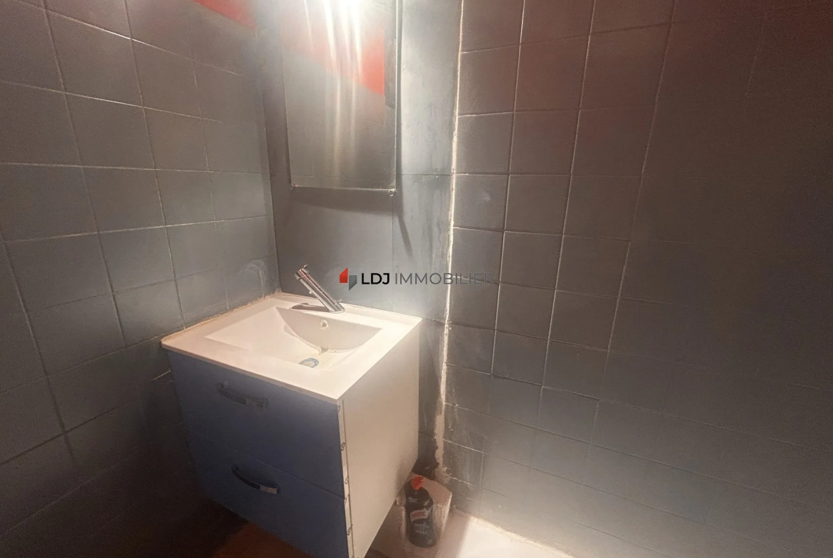 Studio de 22 m² avec balcon à vendre à Amélie-les-Bains-Palalda 