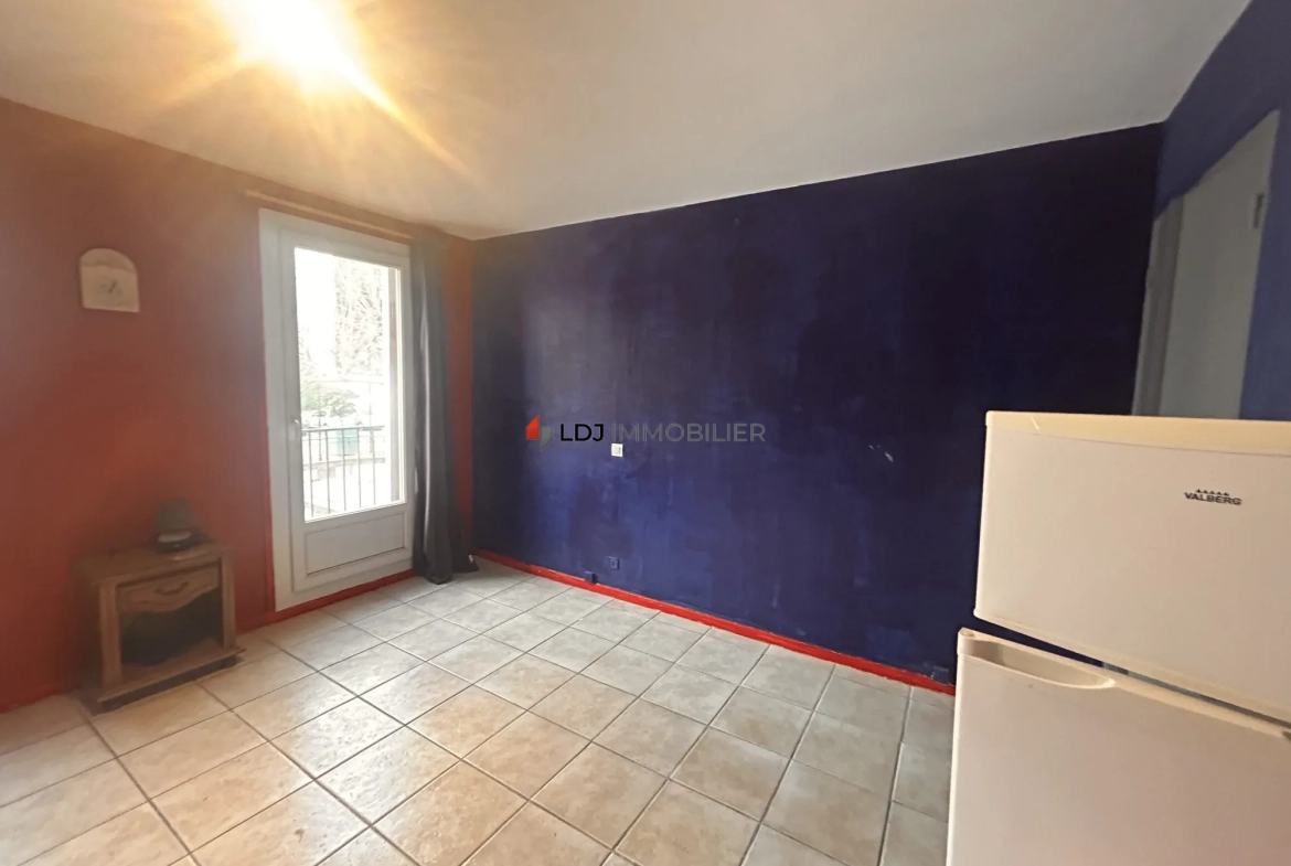 Studio de 22 m² avec balcon à vendre à Amélie-les-Bains-Palalda 