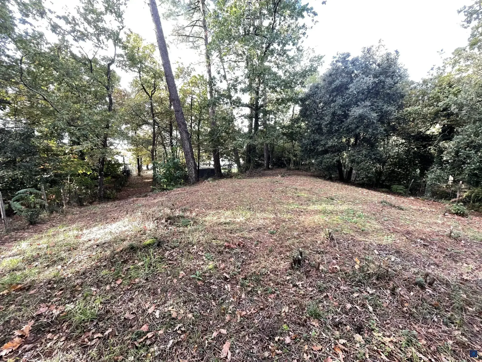 Terrain constructible de 784 m² à proximité des plages au MATHES 