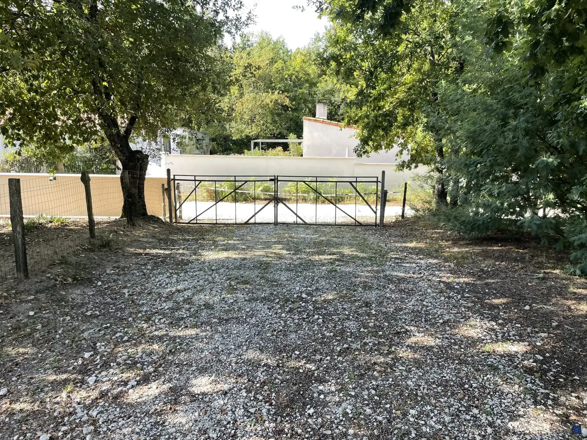 Terrain constructible de 784 m² à proximité des plages au MATHES 