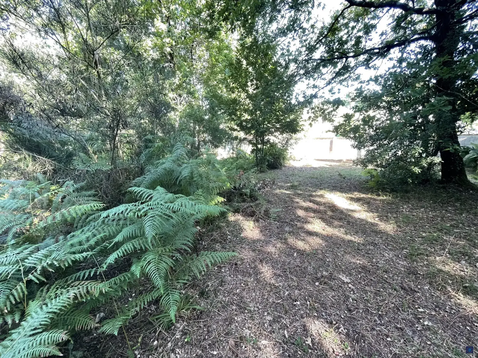 Terrain constructible de 784 m² à proximité des plages au MATHES 