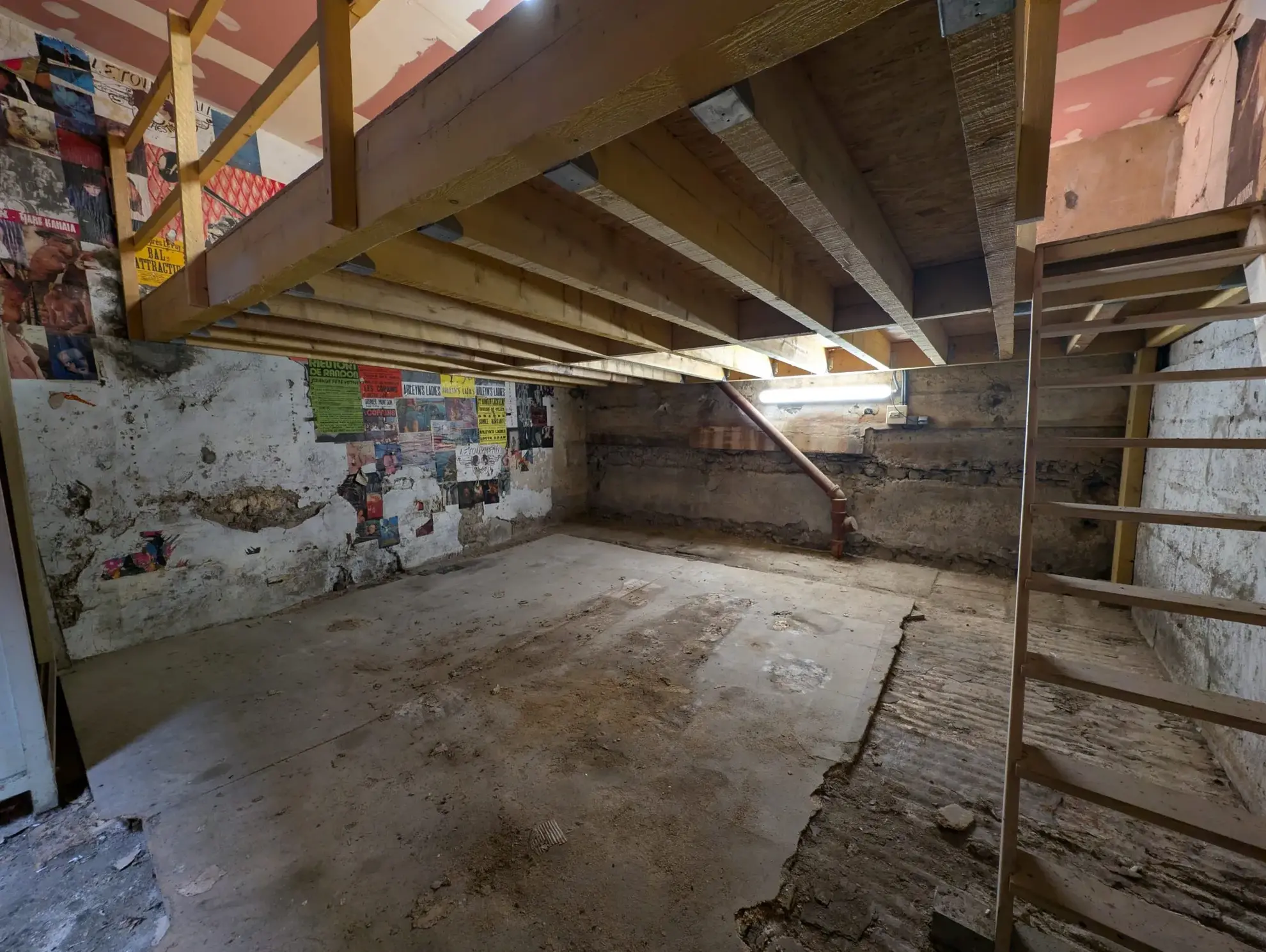 Espace de stockage fermé à Clermont-Ferrand en centre-ville - 28,4 m² 