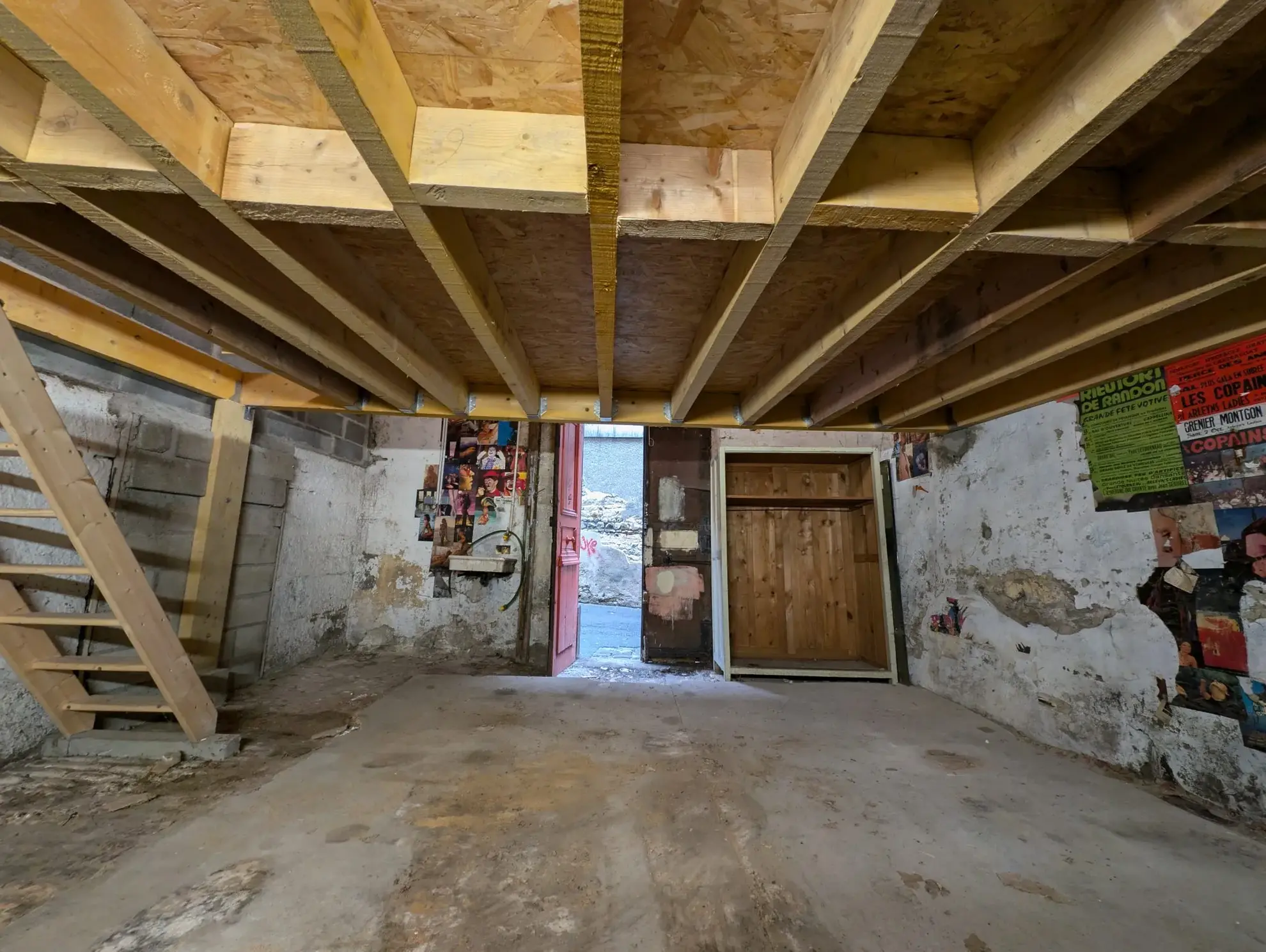 Espace de stockage fermé à Clermont-Ferrand en centre-ville - 28,4 m² 