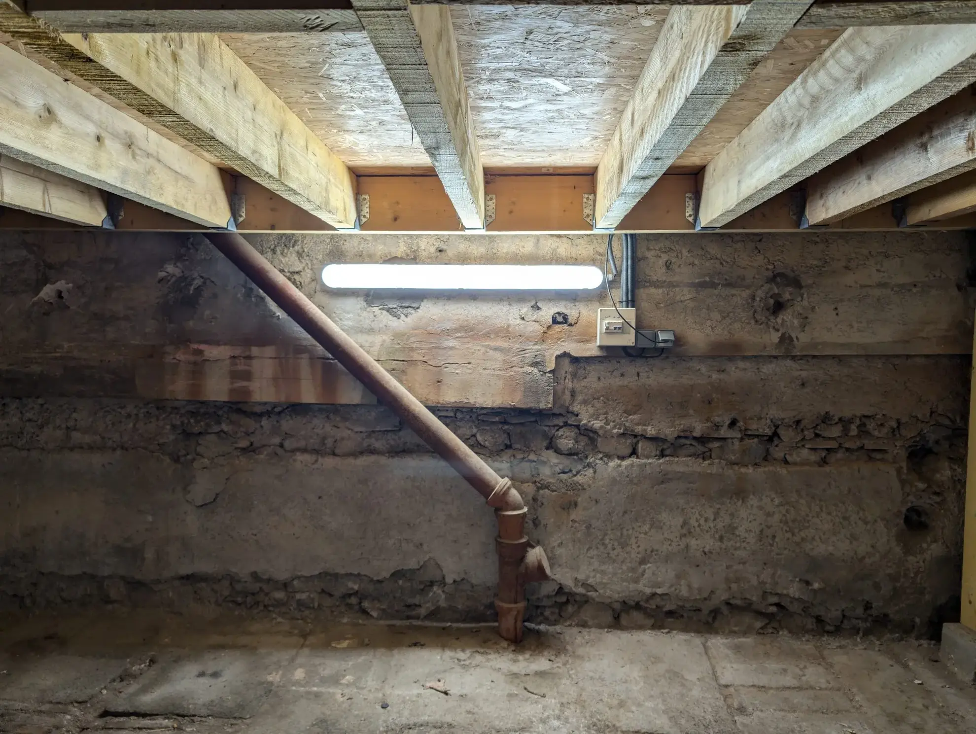 Espace de stockage fermé à Clermont-Ferrand en centre-ville - 28,4 m² 