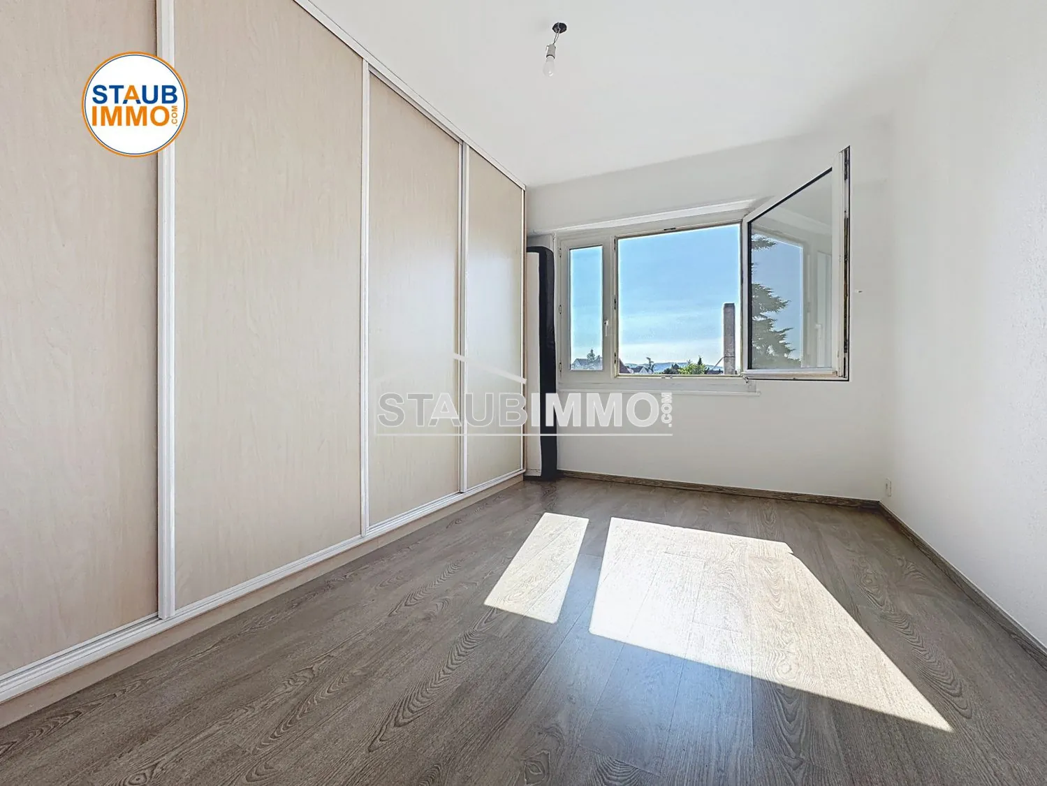 Achat appartement 3 pièces de 77 m² avec balcon à Saint-Louis 