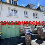 Maison ancienne avec garage, dépendance et cour à Saint-Pol-de-Léon