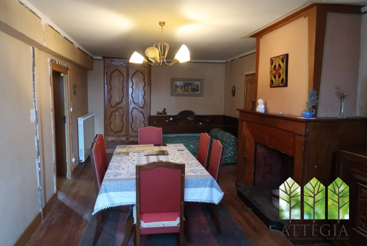 Grande maison à Bonnat avec dépendances et terrain de plus de 9 000 m² 