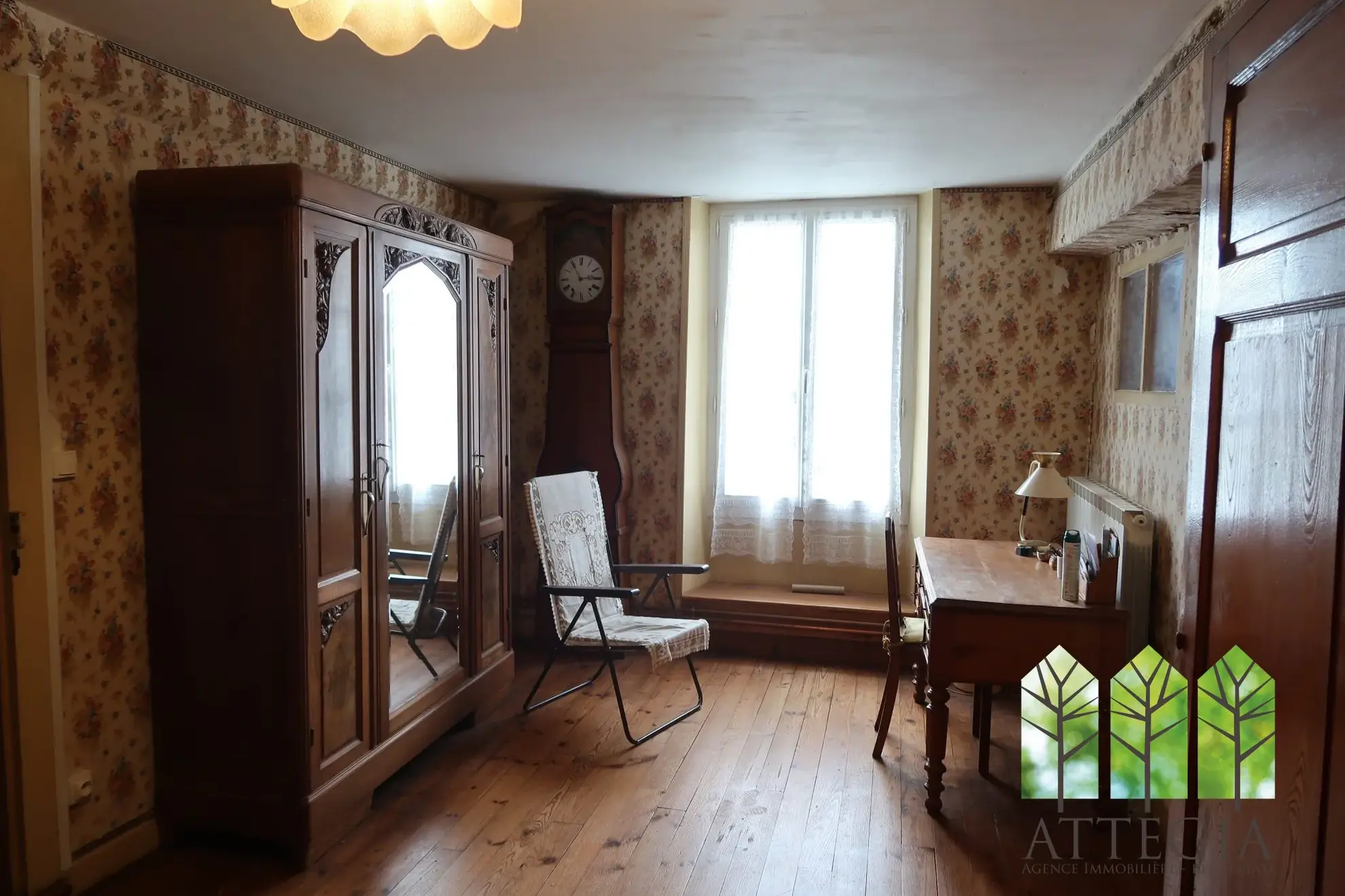 Grande maison à Bonnat avec dépendances et terrain de plus de 9 000 m² 
