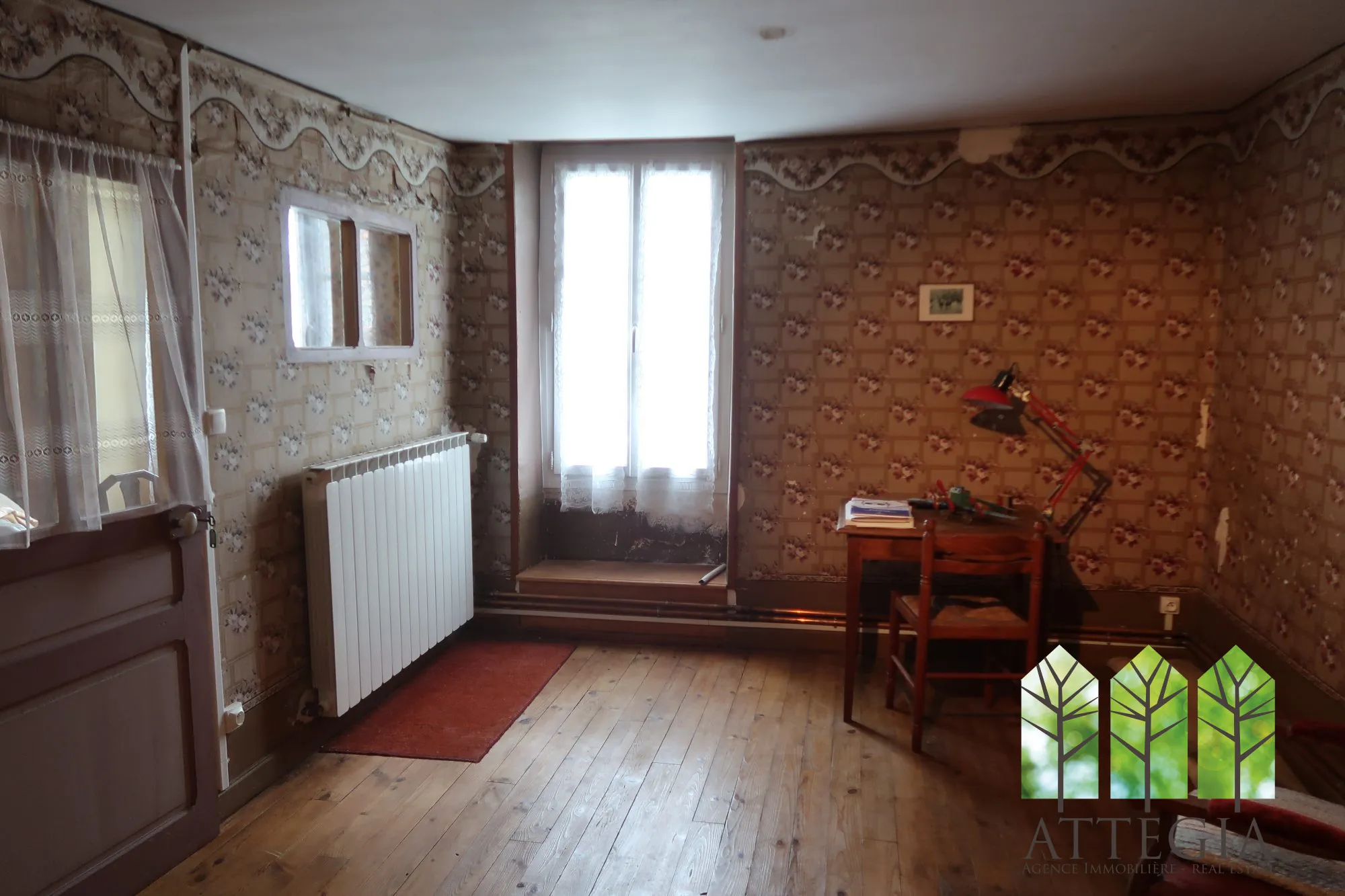 Grande maison à Bonnat avec dépendances et terrain de plus de 9 000 m² 