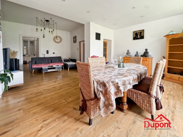 Maison mitoyenne à Caudry de 130 m² avec jardin et 3 chambres
