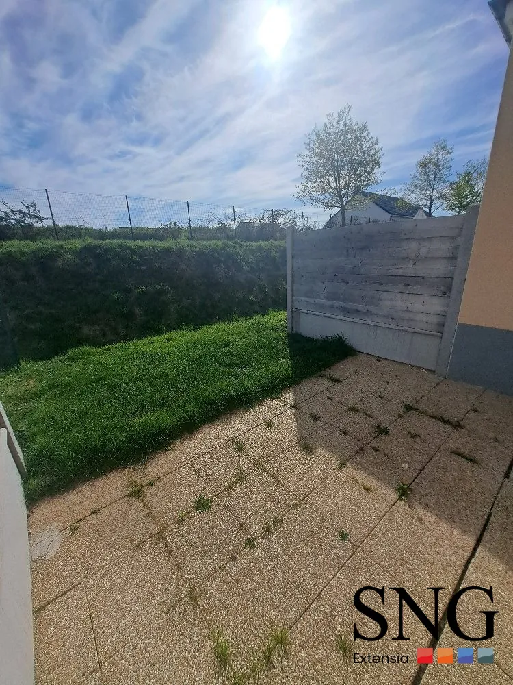 Maison T2 avec jardin et parking privé à Rouxmesnil-Bouteilles 