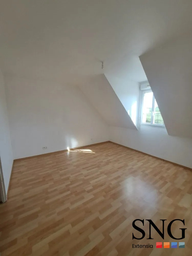 Maison T2 avec jardin et parking privé à Rouxmesnil-Bouteilles 