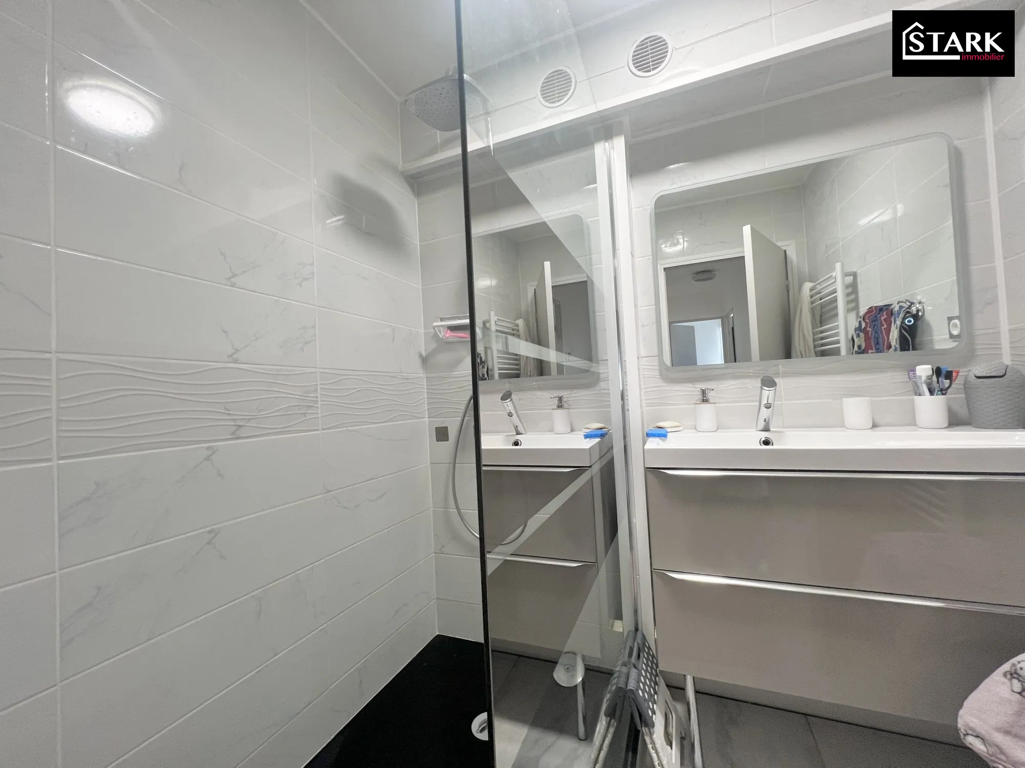 Bel appartement rénové de 85 m² avec 3 chambres à Valdoie 