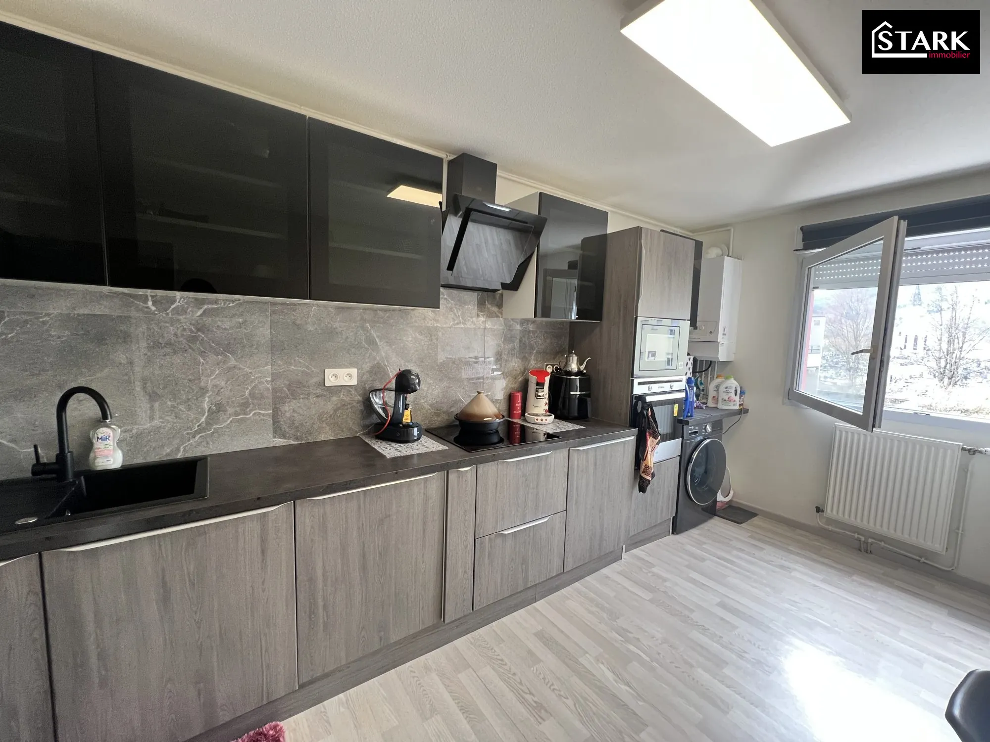 Bel appartement rénové de 85 m² avec 3 chambres à Valdoie 