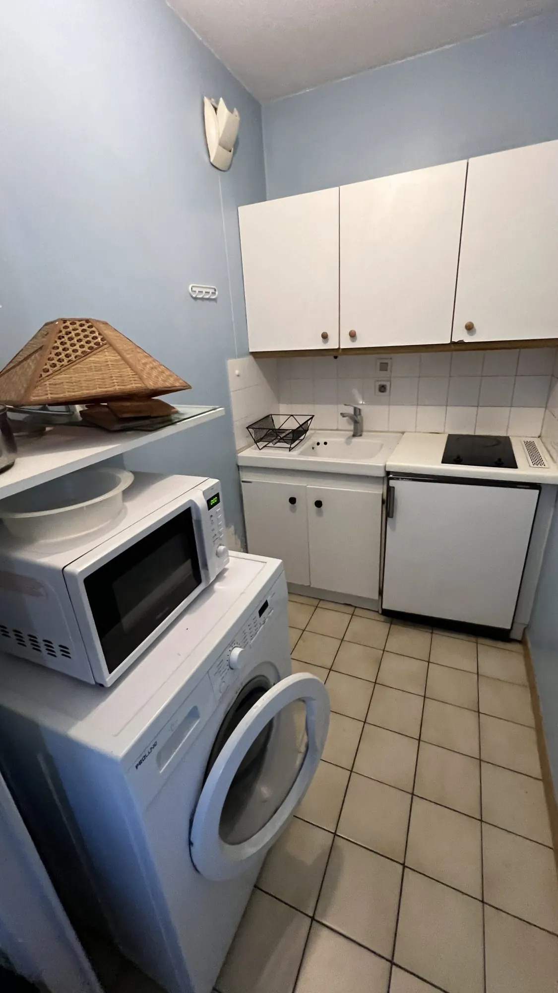 Appartement T1 en rez-de-jardin à Grenoble avec stationnement et cave 