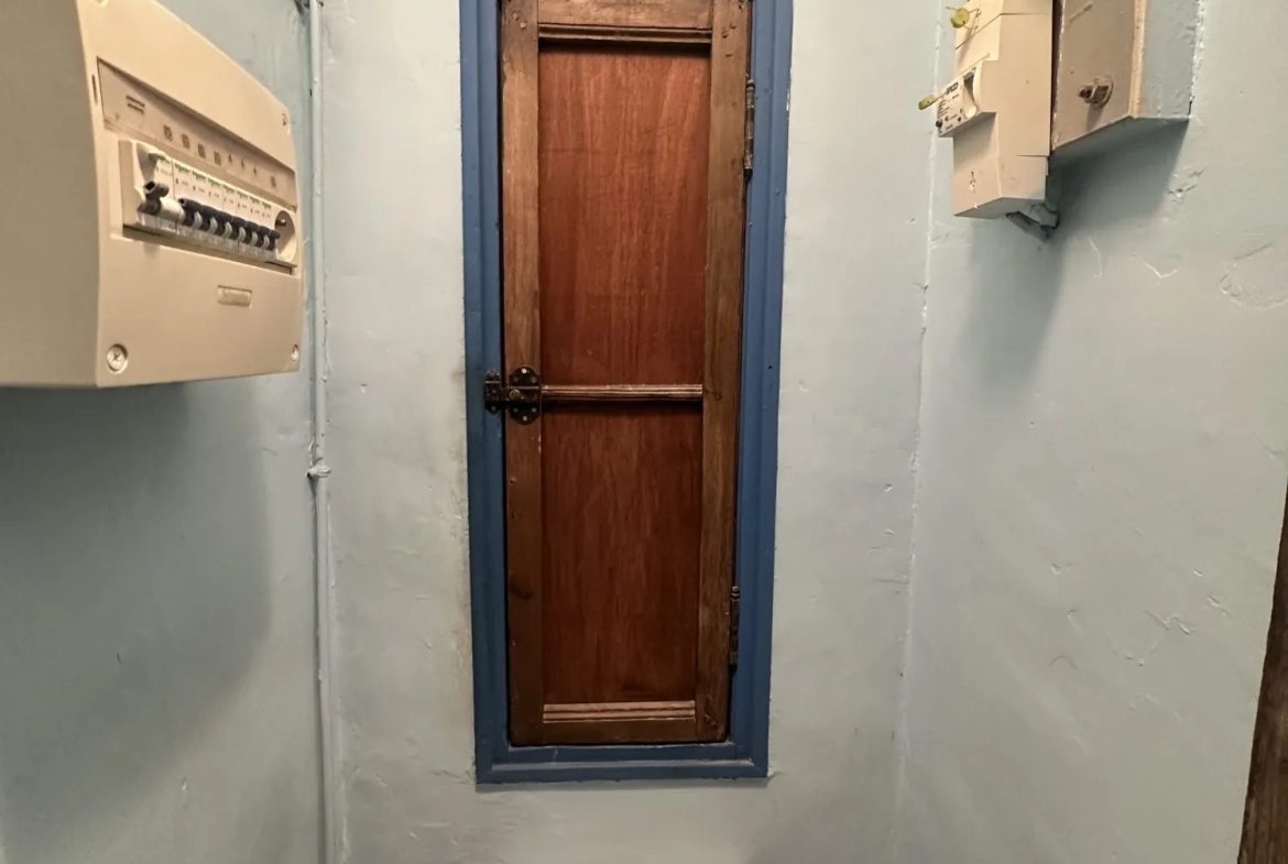 Wc  Appartement T1 à rénover de 28 m² à Marseille – Opportunité à saisir 