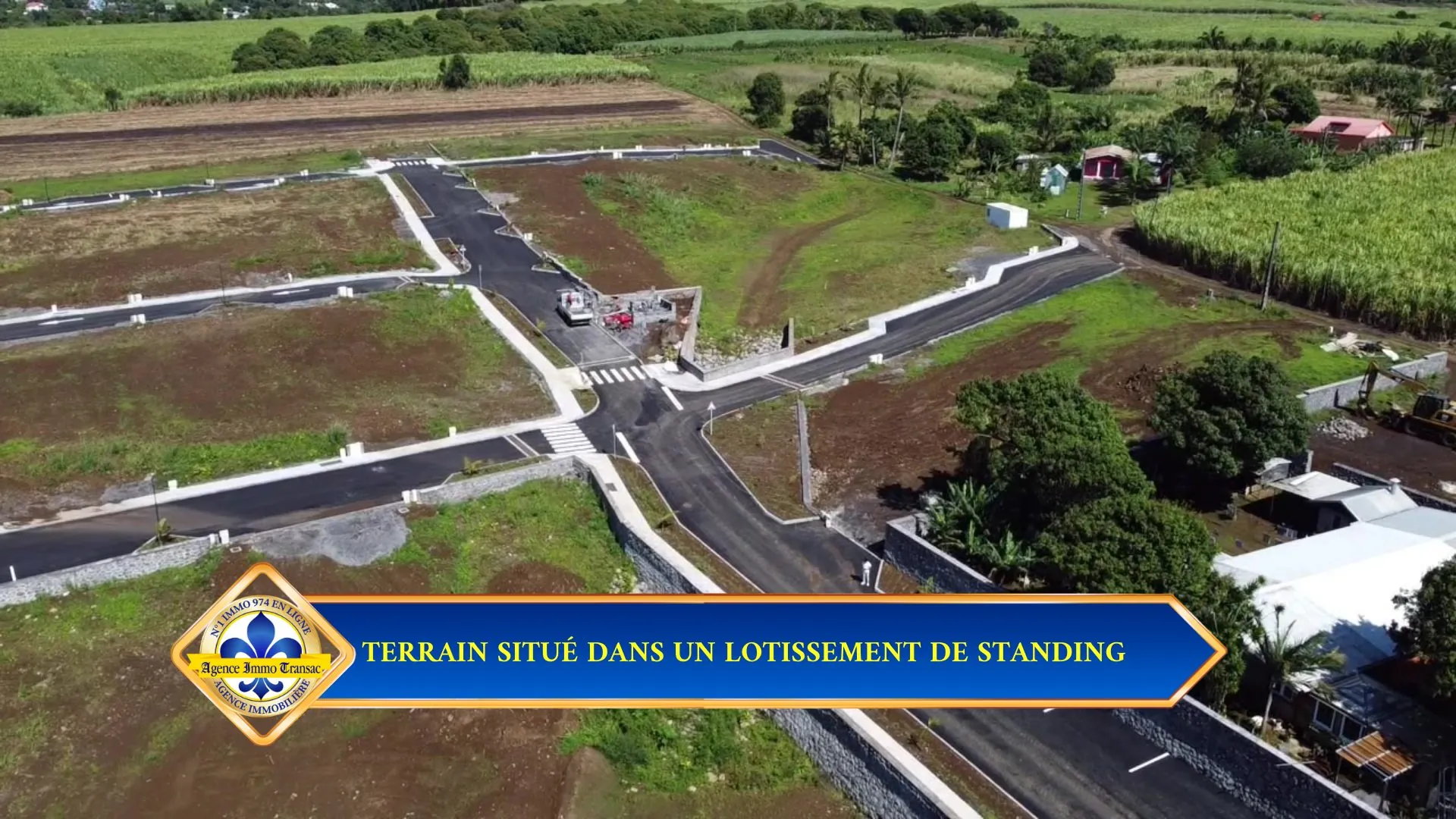 Terrain constructible de 395 m² à Saint-Benoît, emplacement privilégié 