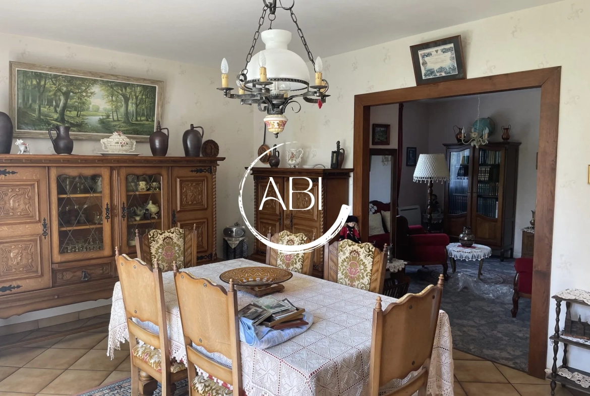 Maison à Rives d'Andaine de 73 m² avec terrain de 5074 m² et double garage 