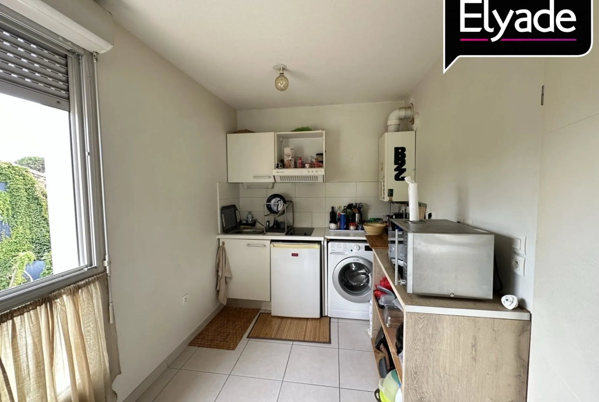 Appartement T2 à vendre à Escalquens, vue verte, parking privé et bail en cours 