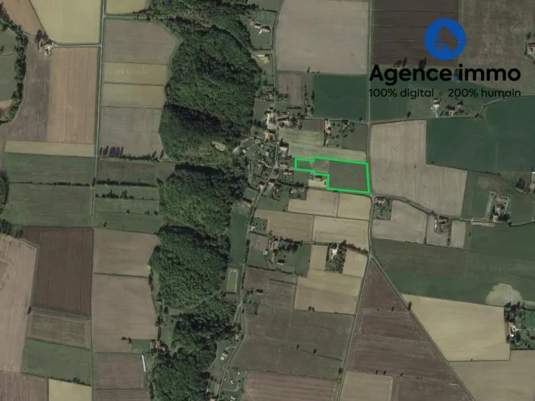 Terrain constructible à Lagarde-Hachan avec vue sur Pyrénées – Idéal pour votre projet 