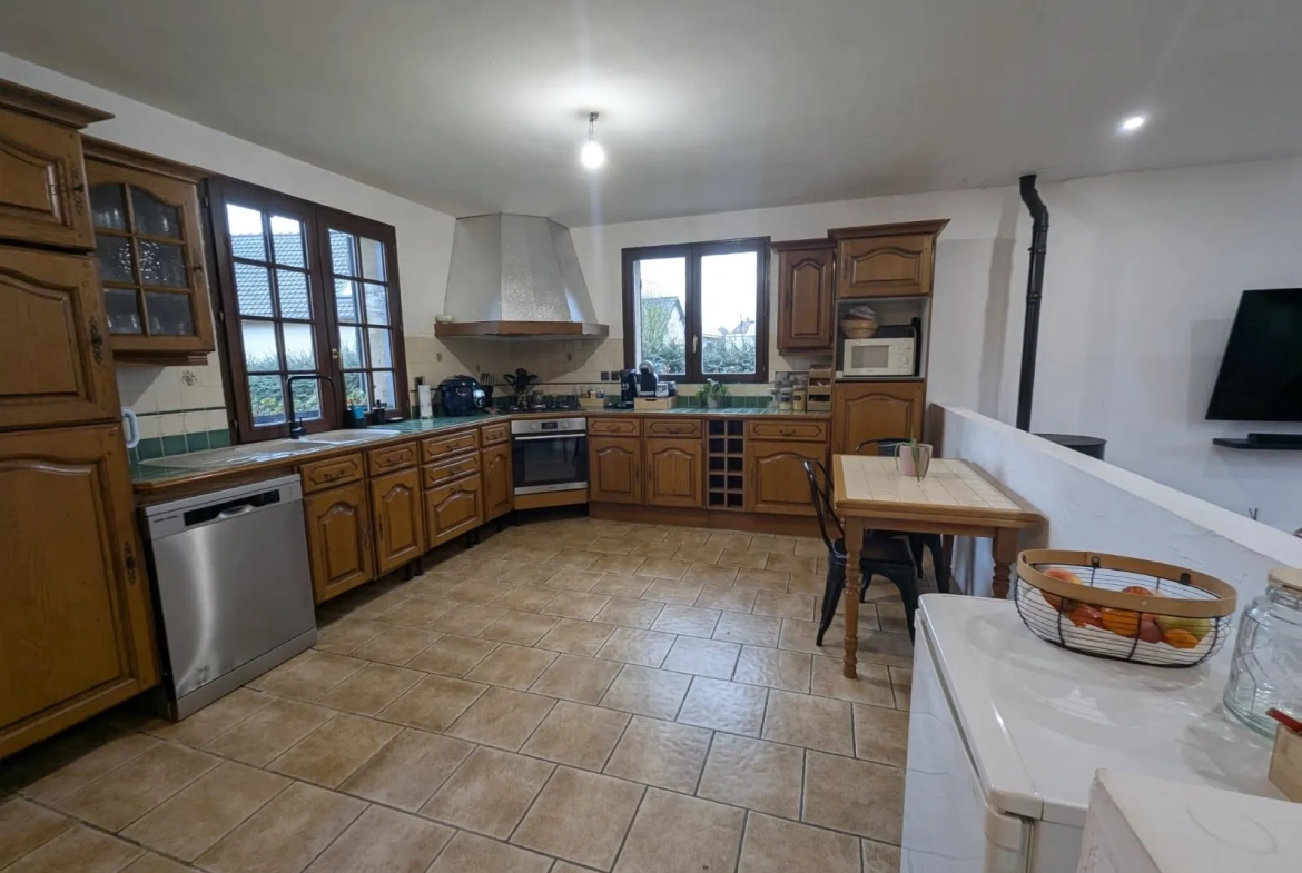 Maison à vendre entre Abbeville et Friville avec jardin proche de Valines 
