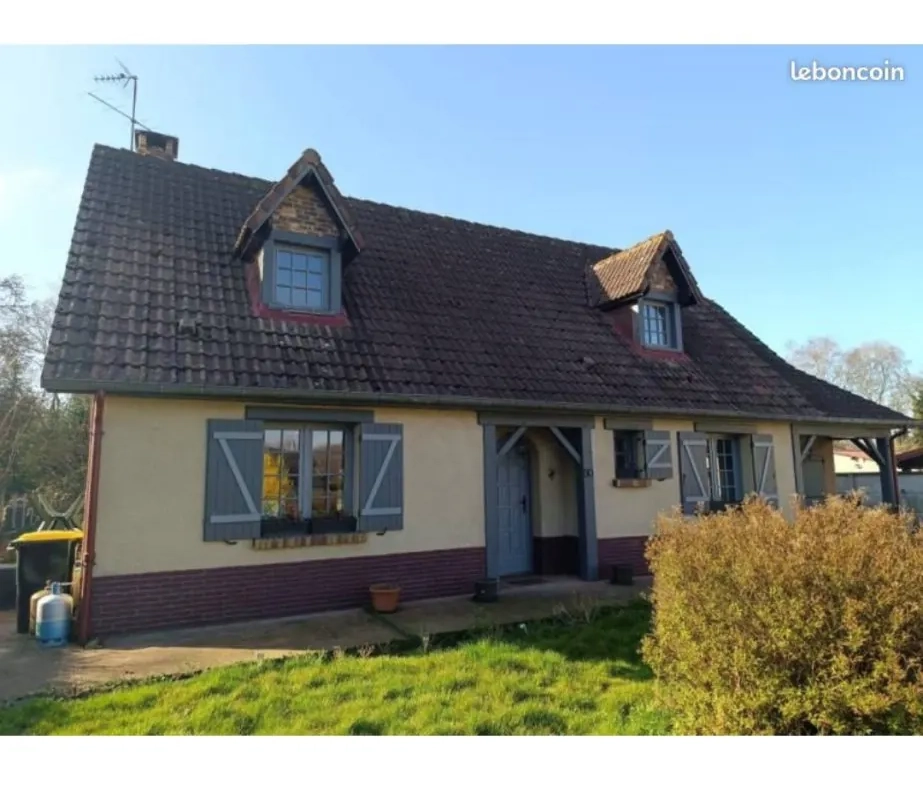Maison à vendre entre Abbeville et Friville avec jardin proche de Valines 