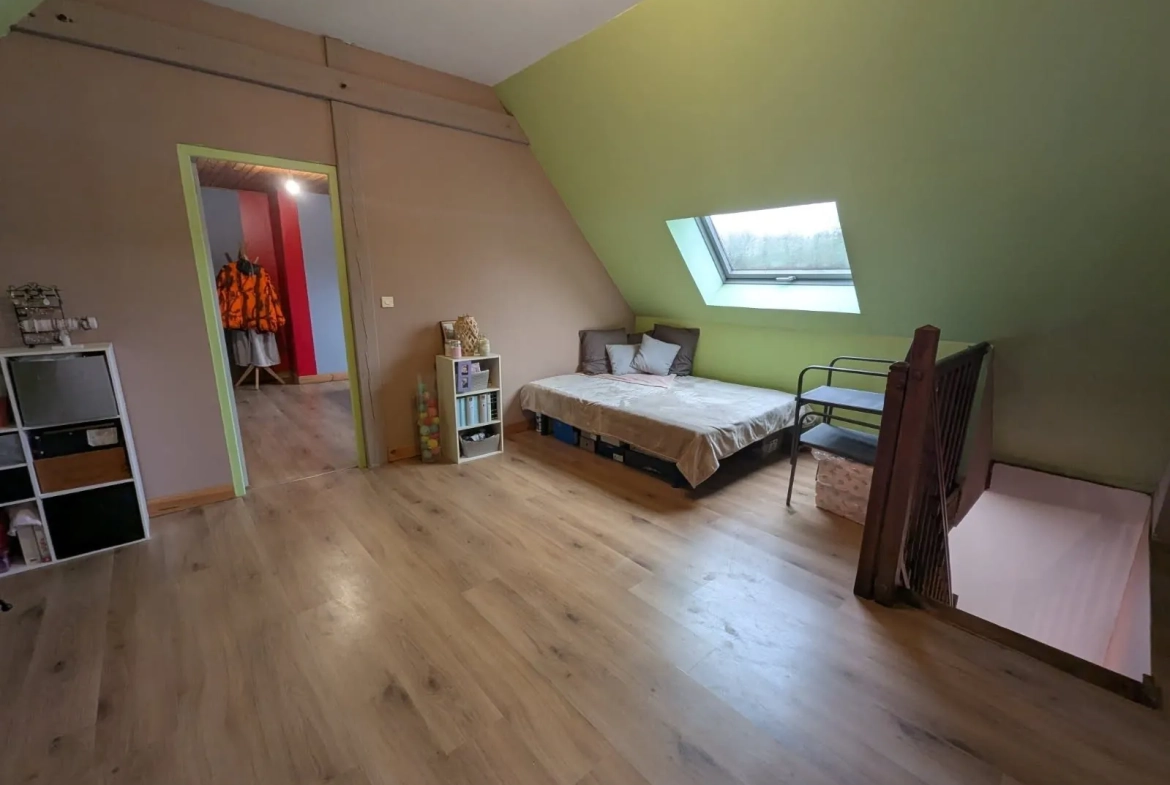 Maison à vendre entre Abbeville et Friville avec jardin proche de Valines 