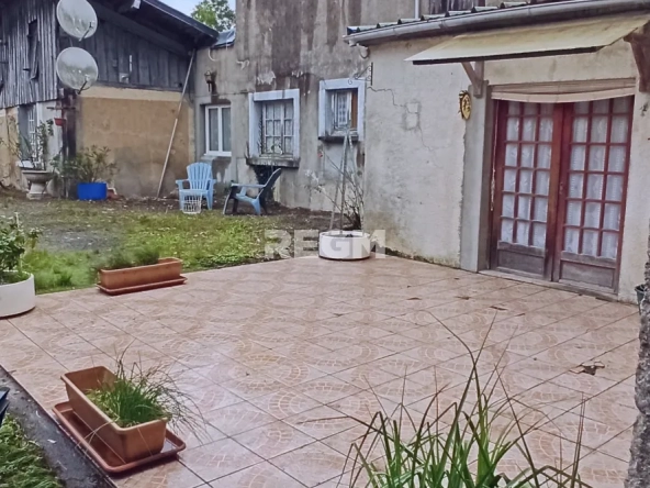 Maison de 136 m² à Bourges avec potentiel d'aménagement et environnement idéal